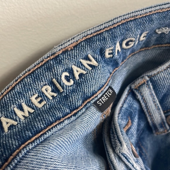 AMERICAN EAGLE MOM JEAN - Picture 3 of 6